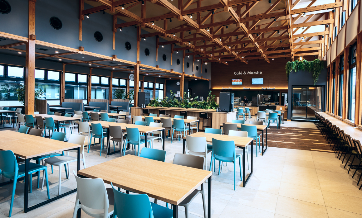 タカギ 従業員の食堂「Café&Marche」 写真